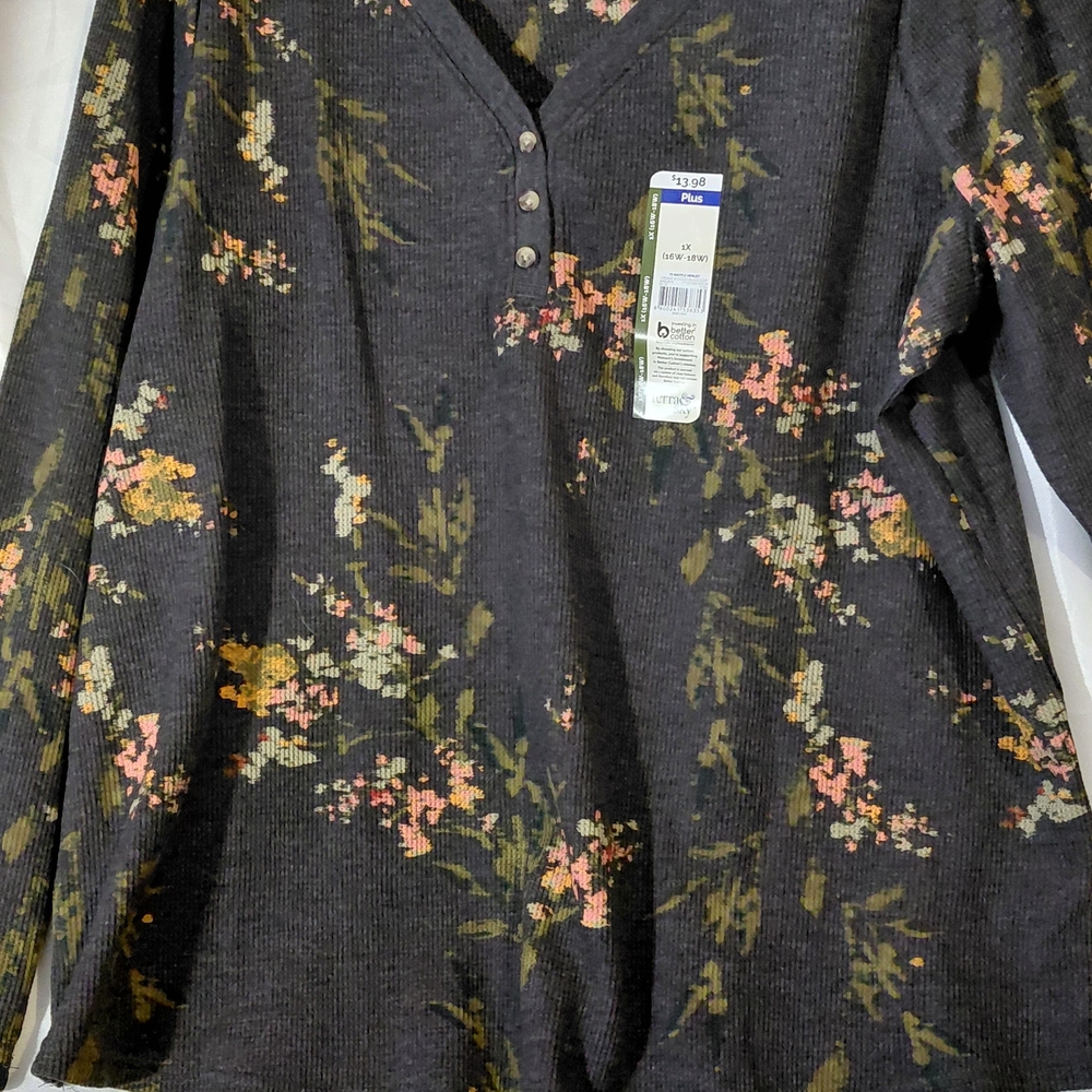 Terra & Sky Dark Floral Long Sleeve Tee - Picture 5 of 12